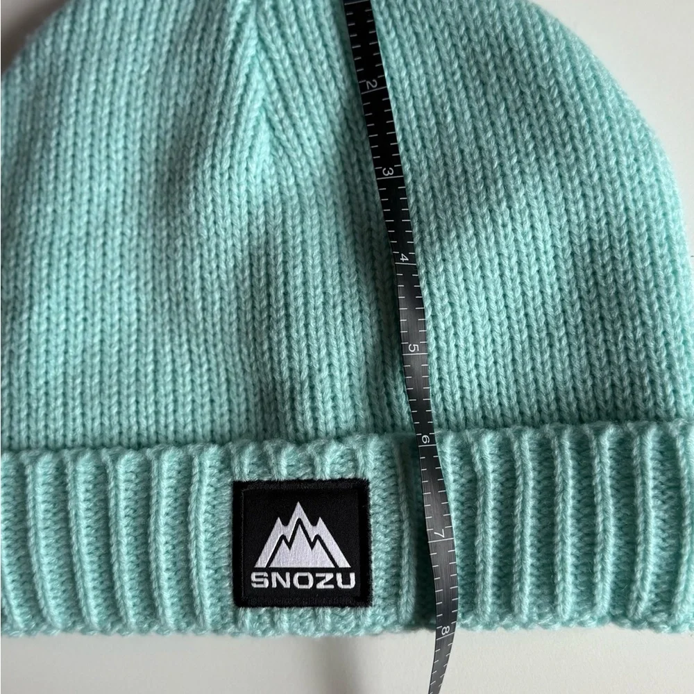 Snozu Beanie Hat Mint Green Size 5 Pom-Pom for Kids Fleece Lining Excellent